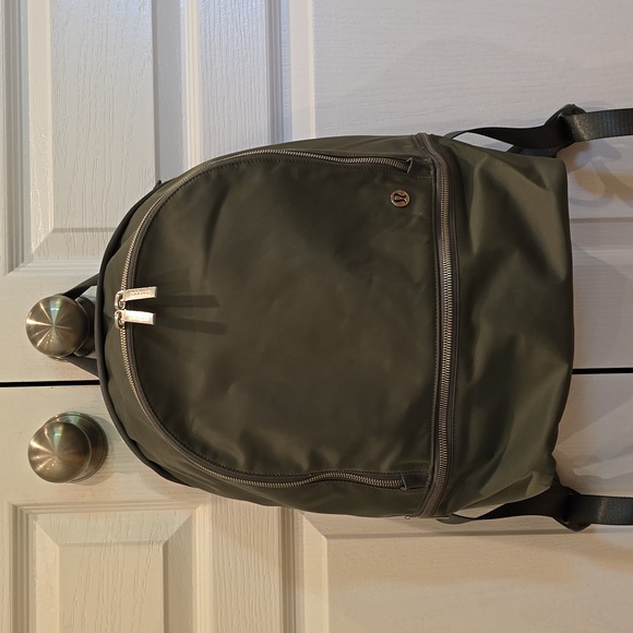 lululemon athletica Handbags - Lululemon City Adventurer 21L Backpack